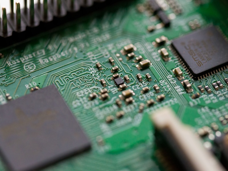 Automotive-Grade vs Industrial-Grade ICs: Understanding the Differences for Your Design